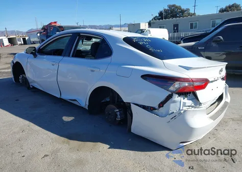 2024 Toyota Camry Se z USA, uszkodzony, nr VIN 4T1G11AK4RU906140